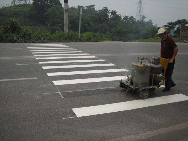 道路標(biāo)線施工